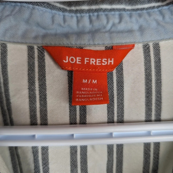 Joe Fresh Striped White & Grey 100% Cotton  Long Sleeve Partial Button Down M - Picture 3 of 8